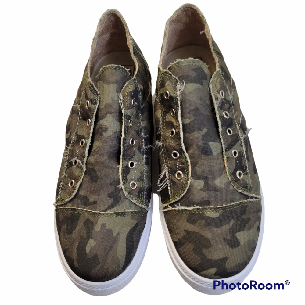 No-lace Sneakers